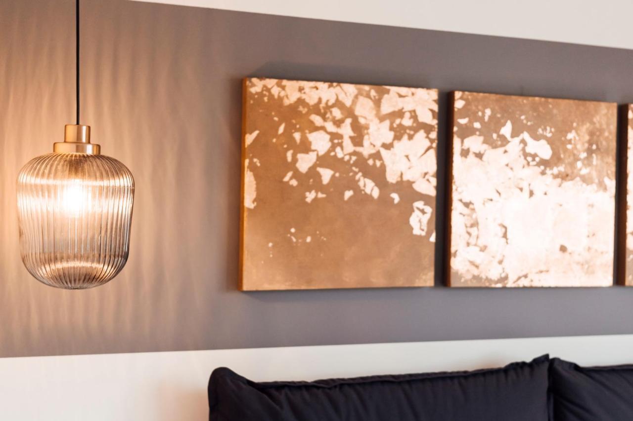 Stay At Smilla - Boutique Apartments Mit Kueche - Parken - Klima - Netflix - Waschmaschine Wiesbaden Exteriör bild