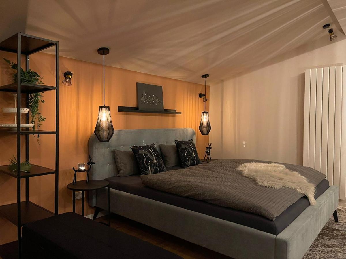 Stay At Smilla - Boutique Apartments Mit Kueche - Parken - Klima - Netflix - Waschmaschine Wiesbaden Exteriör bild