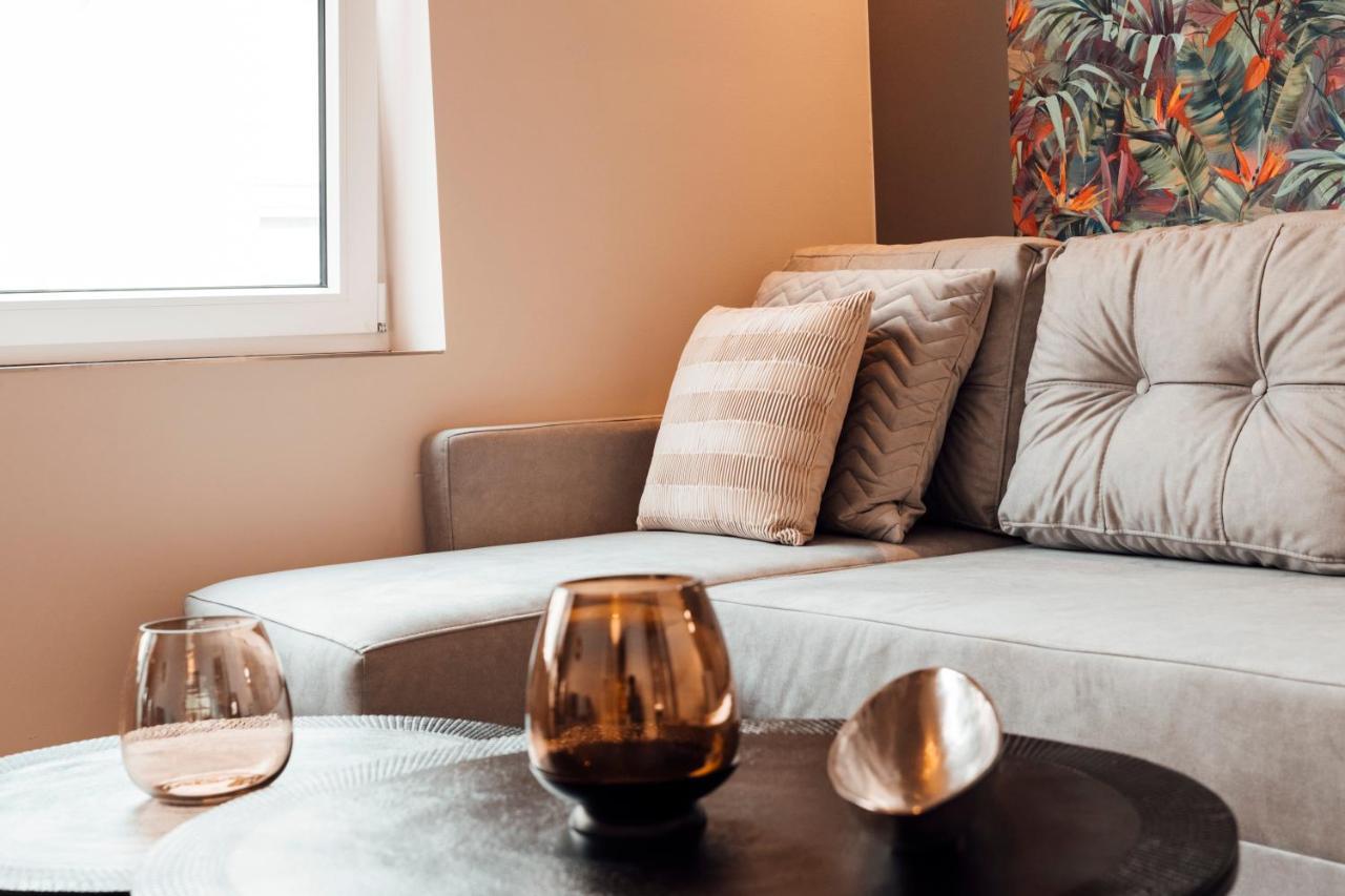 Stay At Smilla - Boutique Apartments Mit Kueche - Parken - Klima - Netflix - Waschmaschine Wiesbaden Exteriör bild