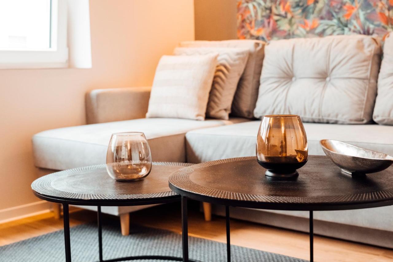 Stay At Smilla - Boutique Apartments Mit Kueche - Parken - Klima - Netflix - Waschmaschine Wiesbaden Exteriör bild