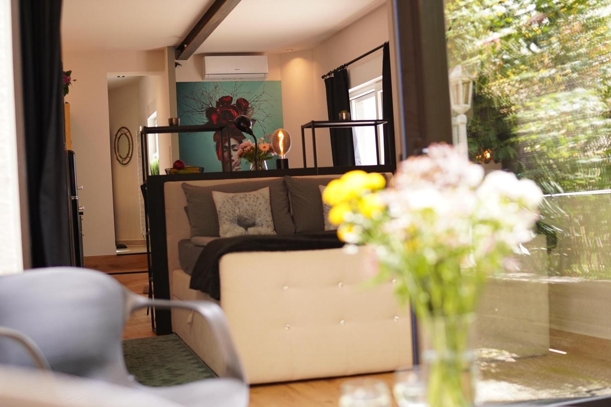 Stay At Smilla - Boutique Apartments Mit Kueche - Parken - Klima - Netflix - Waschmaschine Wiesbaden Exteriör bild
